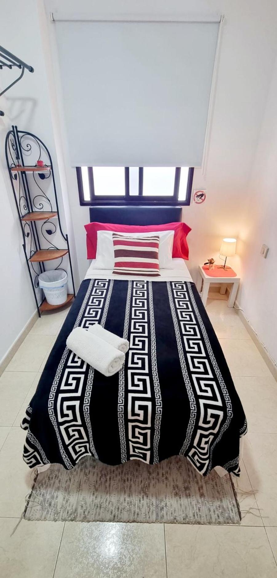 Almar We Go! Habitaciones Privadas En Alcala - Private Rooms - Pieces Privees - In Shared Apartment 外观 照片