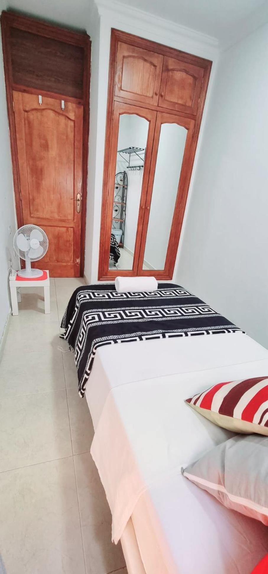 Almar We Go! Habitaciones Privadas En Alcala - Private Rooms - Pieces Privees - In Shared Apartment 外观 照片